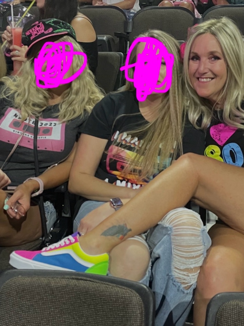 Neon 80s throwback Vans Old Skool shoes - Picture 7 of 8